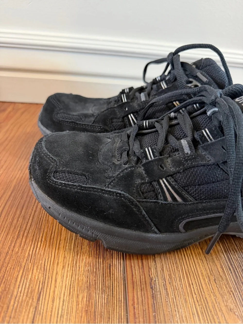 Vionic Walker Shoes - Women's, Black Suede 8.5 M
